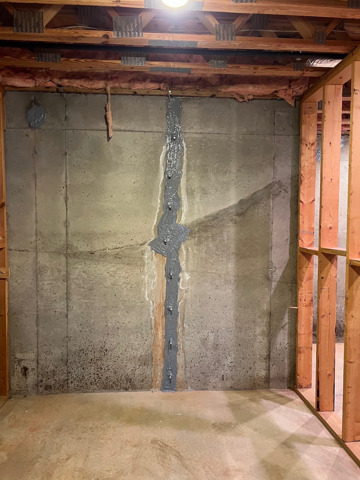 Foundation crack requiring epoxy injection repair